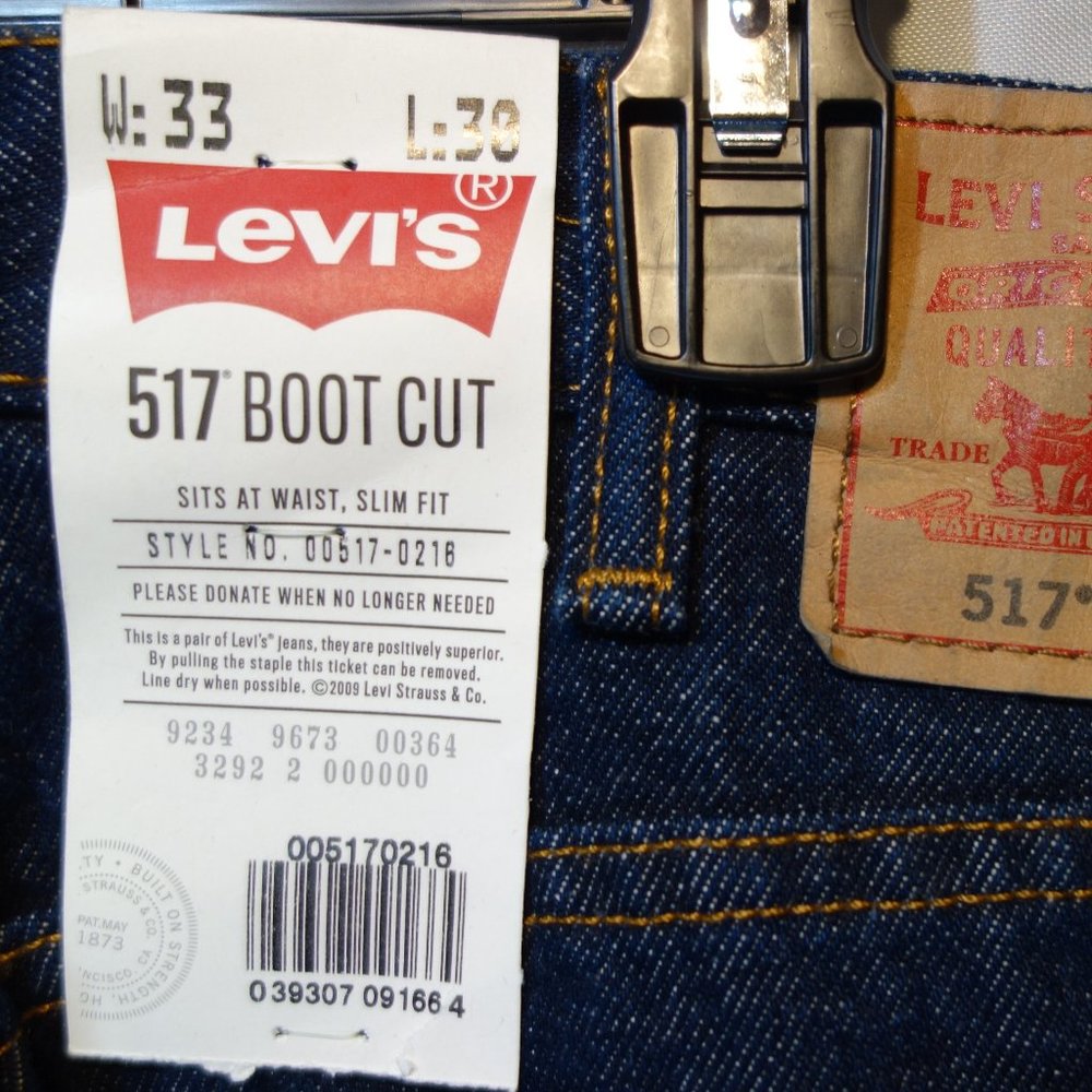 Levi's 517 *NWT* Measures 34x31.5"